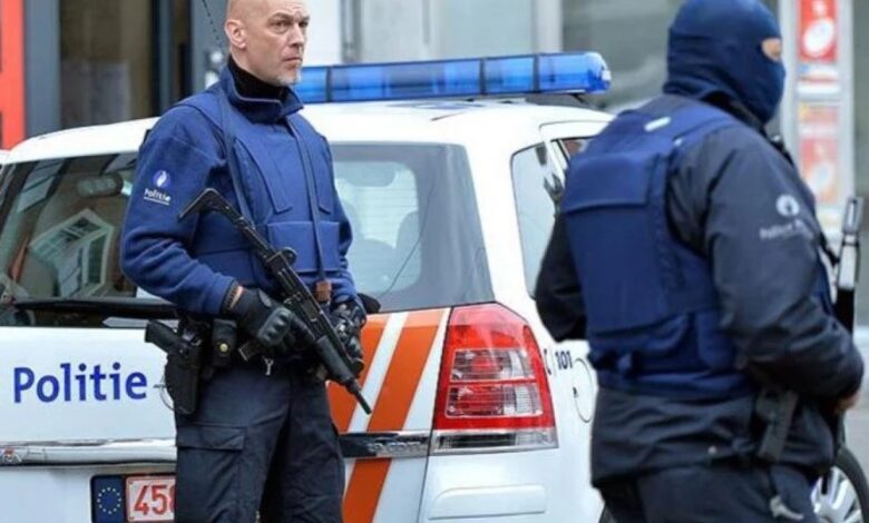 Belçika'da bıçaklı saldırı: 1 polis öldü