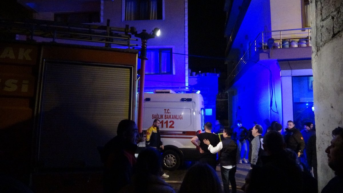 Zonguldak’ta üç katlı evde çıkan yangında 1 kişi hayatını kaybetti #3