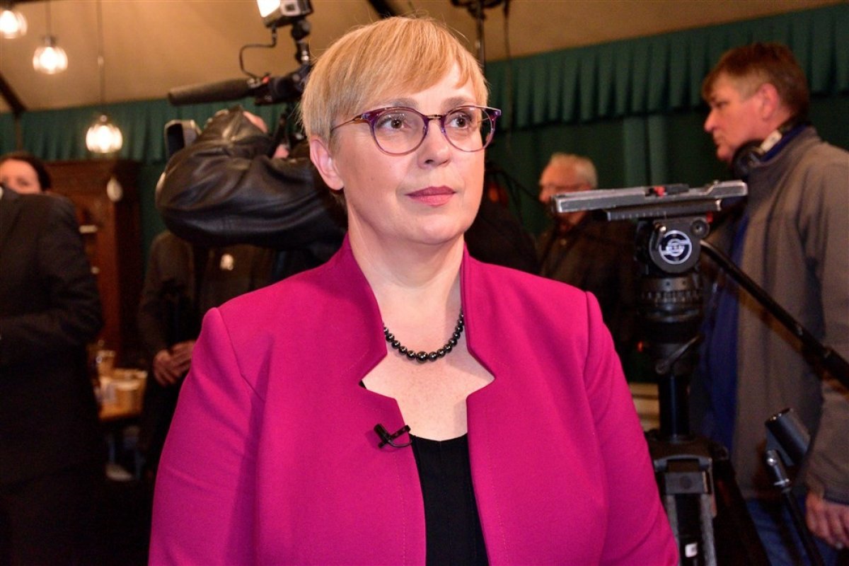 Natasa Pirc Musar, Slovenya’nın ilk kadın cumhurbaşkanı oldu #2