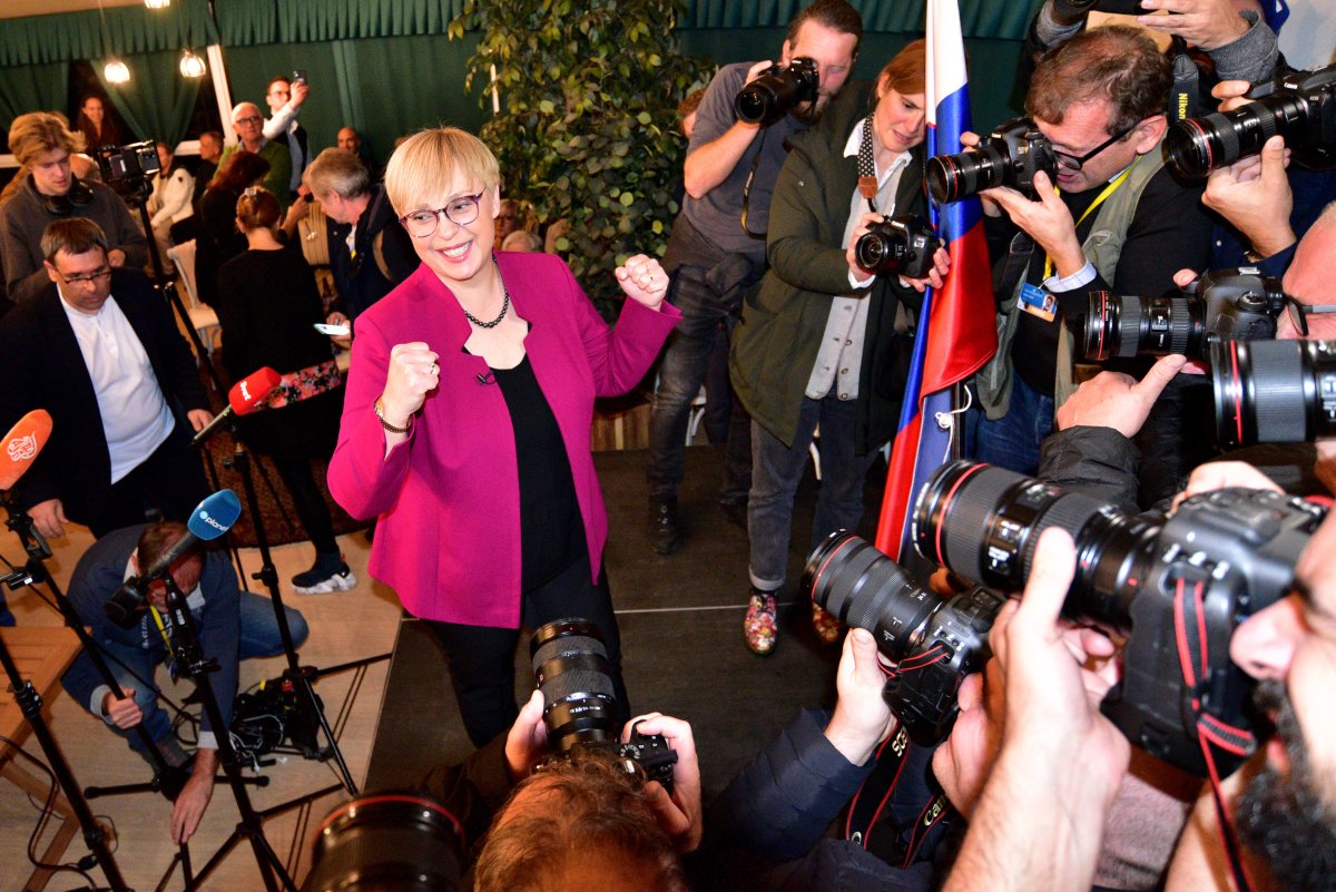 Natasa Pirc Musar, Slovenya’nın ilk kadın cumhurbaşkanı oldu #1