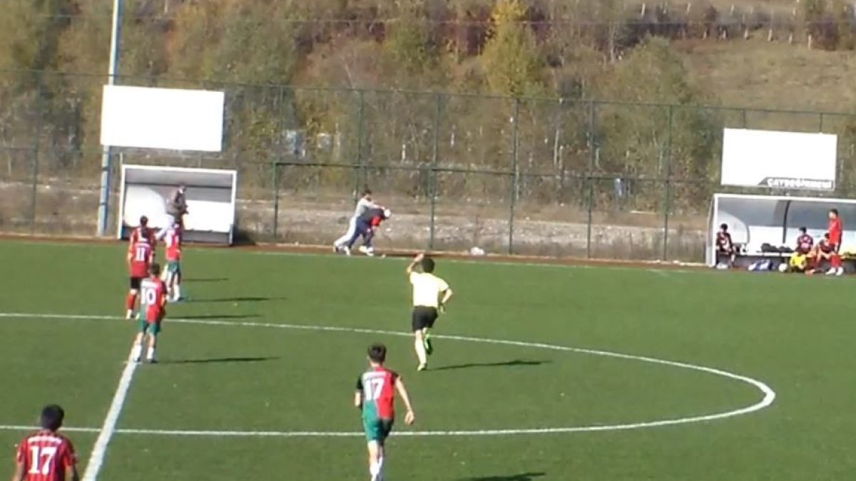 Zonguldak’ta Amatör Lig maçında antrenörlerin kavgası