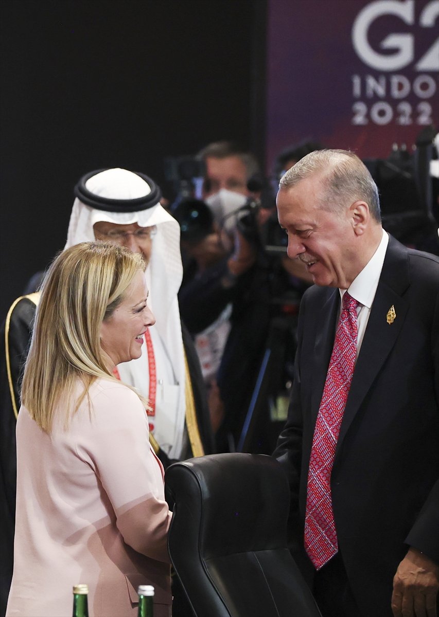 Cumhurbaşkanı Erdoğan ve Giorgia Meloni ilk kez görüştü #3