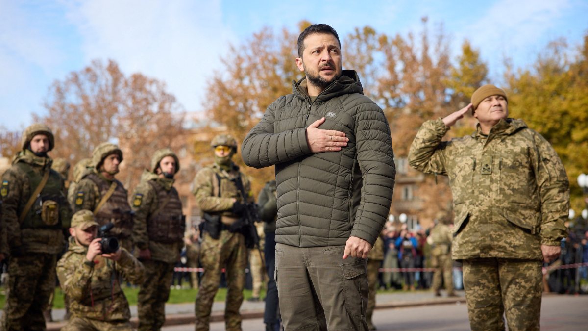 Zelensky: NATO’nun topraklarına füze fırlatılması ortak güvenliğe yönelik bir Rus saldırısıdır