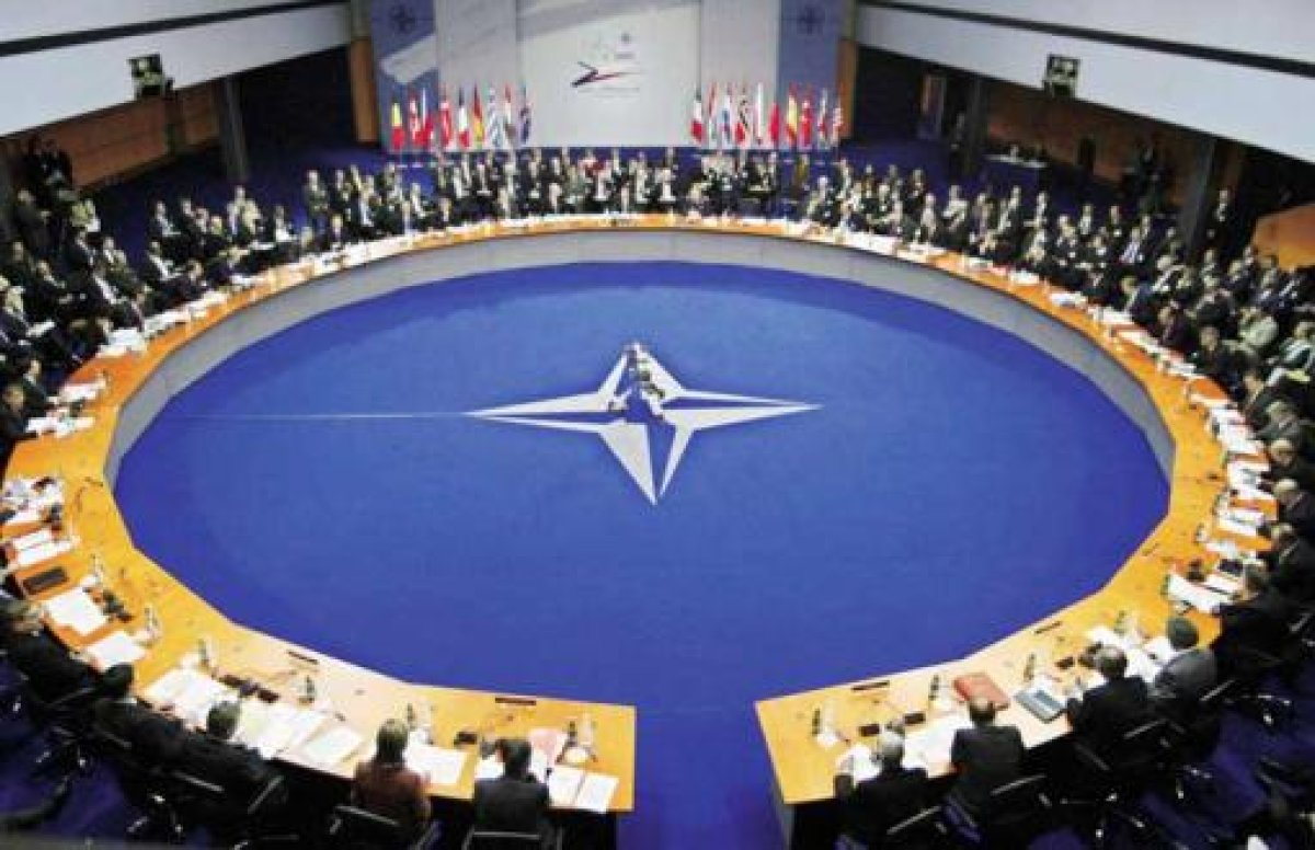 NATO ülkeleri acil toplantıda Polonya ya düşen füzeyi görüşecek #1