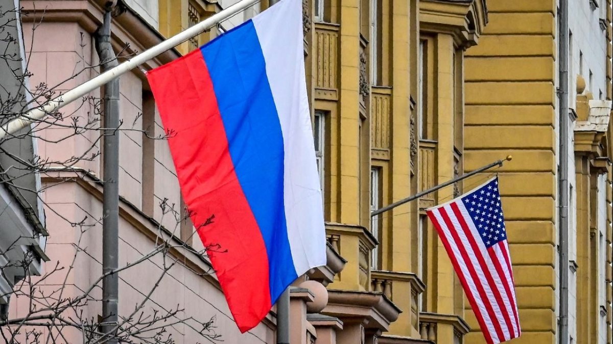 Rus ekonomisi resesyona girdi