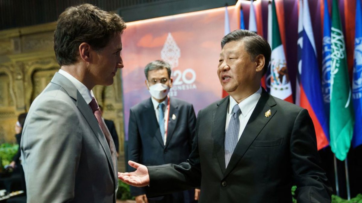 Şi Cinping, Justin Trudeau’ya kameralar önünde tepki gösterdi