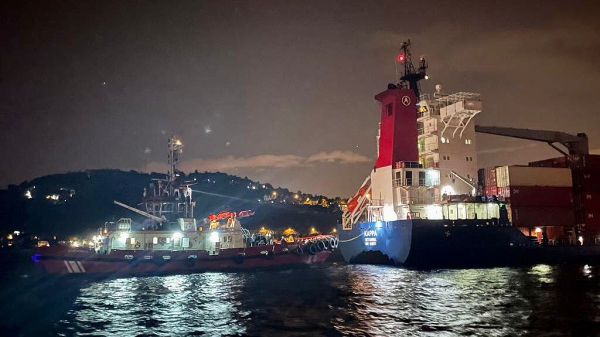 Boğaz’da konteyner gemisi arıza yaptı: Gemi trafiği askıya alındı #2