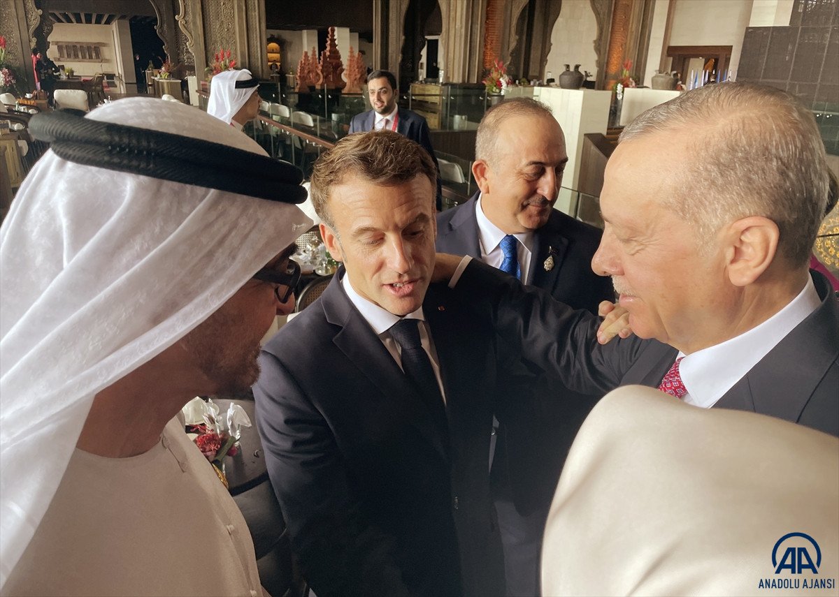 Cumhurbaşkanı Erdoğan, Emmanuel Macron ile sohbet etti #1