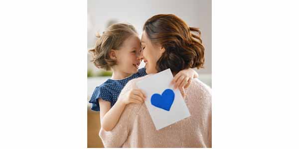 Cardfinans anneler günü kampanyası 2023