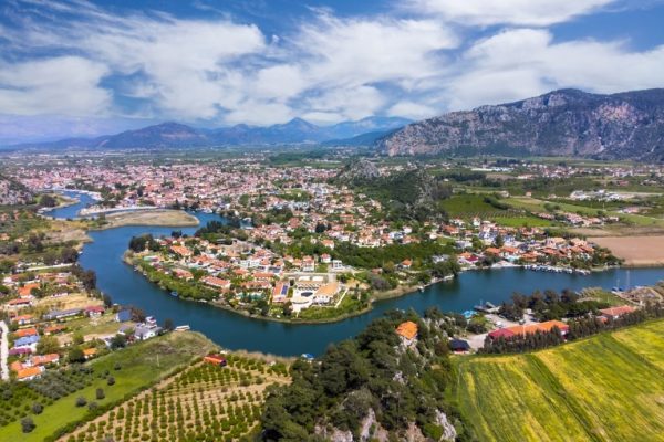 Köyceğiz: Doğal Güzellikleri, Villa Kiralama Fırsatları ve Gezilecek Yerler