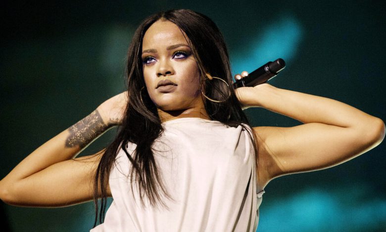Dunyaca Unlu Sarkici Rihanna Istanbula Mi Geliyor