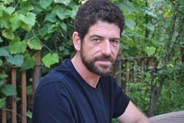 Cemal Hünal, Sokak Köpeklerinin İtlaf Edilmesine Tepki Gösterdi