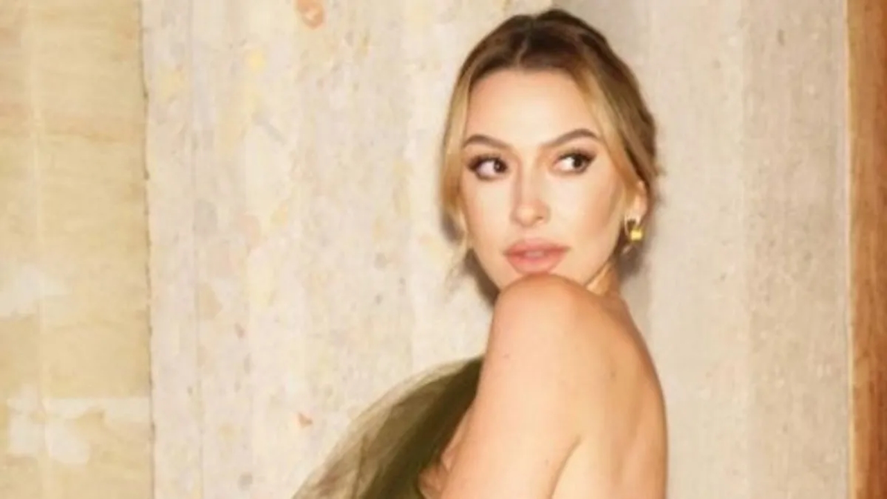 Hadise Oyunculuk Yolunda: Aldığı Ücret Dudak Uçuklattı