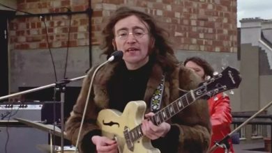 John Lennonun 50 Yildir Kayip Olan Gitari Rekor Fiyata Satildi