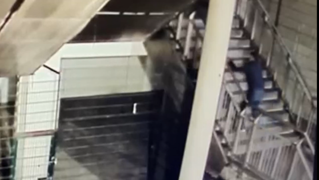 Taksim'de kan donduran cinayet: Para vermeyince bıçaklandı