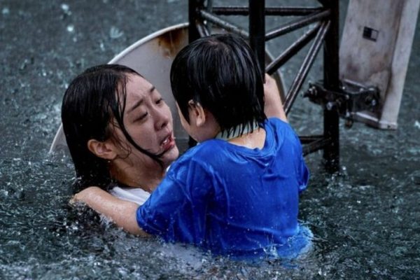 Tufan Filmi Konusu Oyuncuları – Netflix